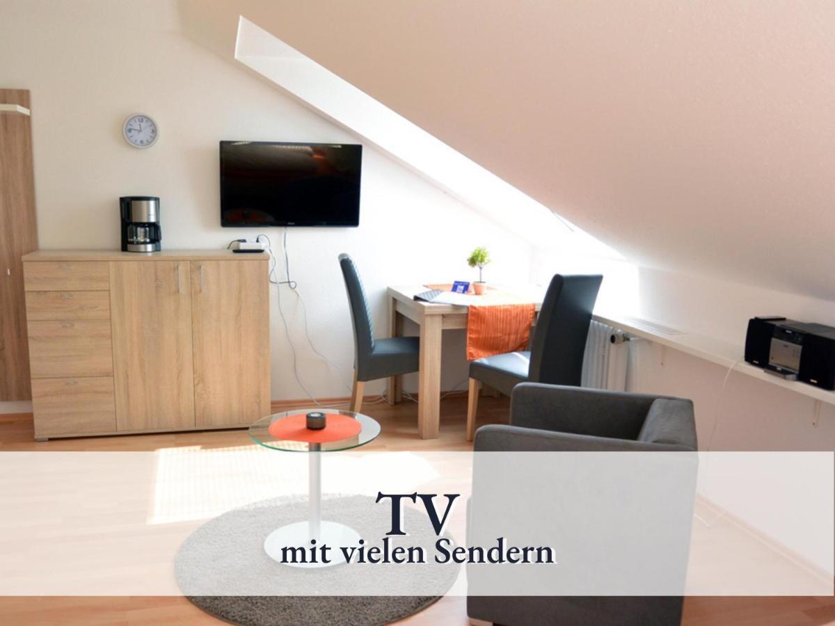Gemuetliche Ferienwohnung In Bester Bodenseelage L 1 Minute Zum Bodensee L 1 Zimmer L Vollausgestattete Kueche L Free-Wlan L Willkommen Im Apartment Boehringen Radolfzell am Bodensee Exterior photo